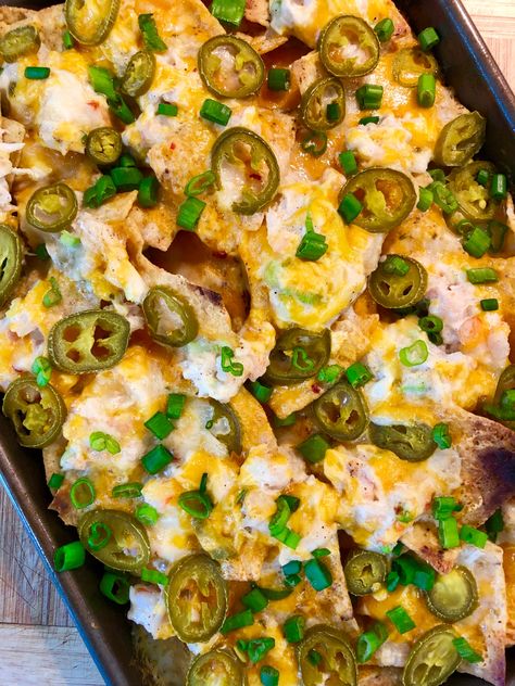 Crab Nachos, Seafood Nachos, Shrimp Nachos, Nacho Recipes, Super Bowl Weekend, Spinach And Artichoke Dip, Crab Stuffed Shrimp, Cheese Straws, Game Day Party