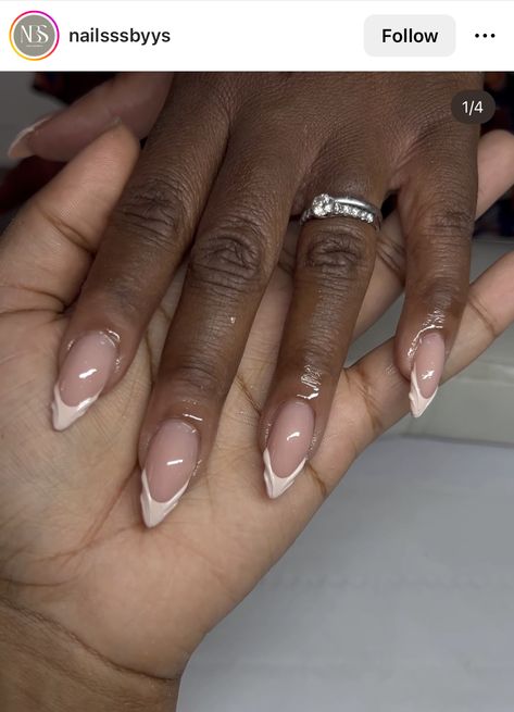 Simple And Classy Nails, Almond French Tip Chrome, Minimalist Almond Nails, Oval Nails Inspiration, June Ideas, Classy Almond Nails, Pretty Vibes, Nails Love, Asian Nails