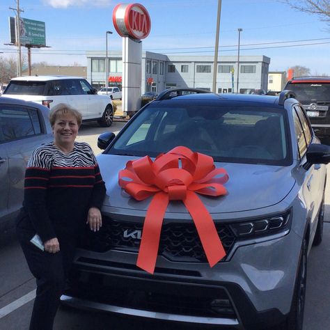 Thank you Danette for coming out to purchase your new Kia Sorento from Stephanie! Welcome to the Lawrence Kia family 🥳🤩🥳🤩 Car Delivery Pictures, Cello Photo, Coin App, Trucks For Sell, Gold Credit Card, Concept Phones, Car Delivery, Bills Quotes, Fake Ft Call