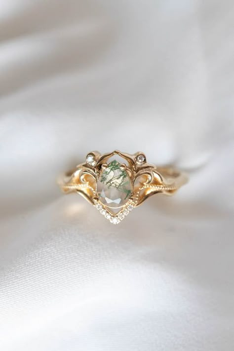 Unique pear moss agate engagement ring, gold ring with diamonds / Lida small | Eden Garden Jewelry™ Agate Ring Engagement, Moss Agate Engagement Ring Set, Vintage Moss Agate Engagement Ring, Moss Agate Engagement Ring Gold, Miss Agate Engagement Ring, Unique Yellow Gold Engagement Ring, Pear Moss, Crystal Engagement Ring, Stylised Flowers