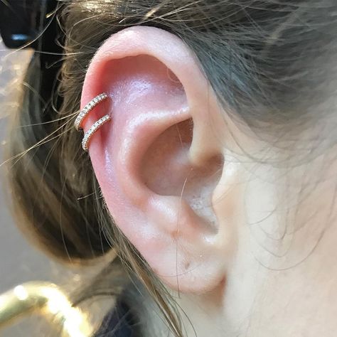 Penny Burrows on Instagram: “Added lower helix piercing to this lady’s existing upper helix done by @bodypiercingbydavidosborne #piercings #piercer #london #mariatash…” Upper Helix Piercing, Two Rings Together, Stacked Rings, Maria Tash, Two Rings, Diamond Eternity Ring, Helix Piercing, Eternity Ring Diamond, Diamond Eternity