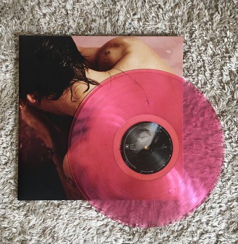 Harry Styles Hs1, Harry Styles Vinyl, Trendy Music, Vinyl Aesthetic, Pink Vinyl, Fall Music, The Music Industry, Vinyl Cd, Vinyl Music