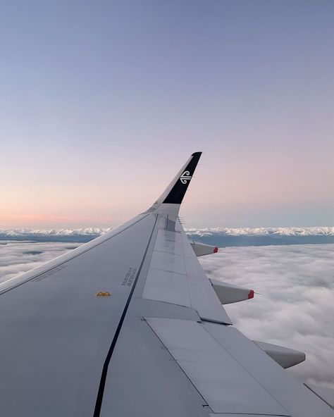 Air New Zealand ��✈️’s Instagram photo: “Head above the clouds ☁️✨ 📸 @haobo705 #AirNZShareMe” Airline Logo, Air New Zealand, Above The Clouds, Air Pods, Funny Dating Quotes, Photo Idea, Phone Themes, Travel Life, The Clouds