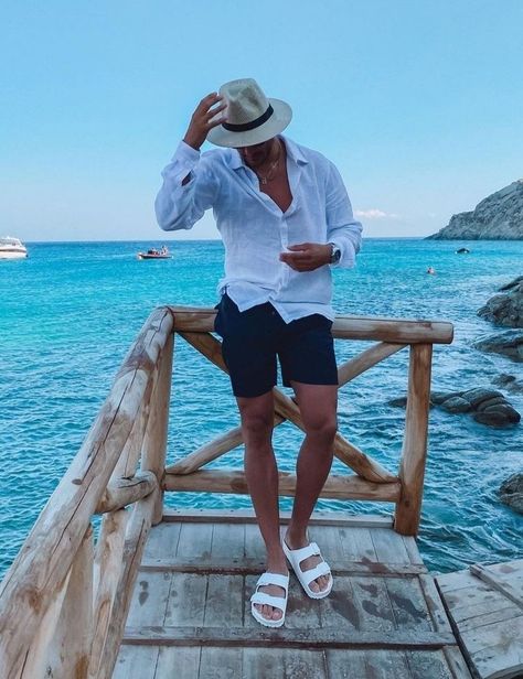 Mens Bali Outfit, Mens Boating Outfit, Bali Outfit Ideas Summer Men, Bali Mens Outfits, Bali Men Outfit, Mens Beach Style Summer, Bali Outfit Men, Men Hawaii Outfits, Mens Beach Outfits Casual