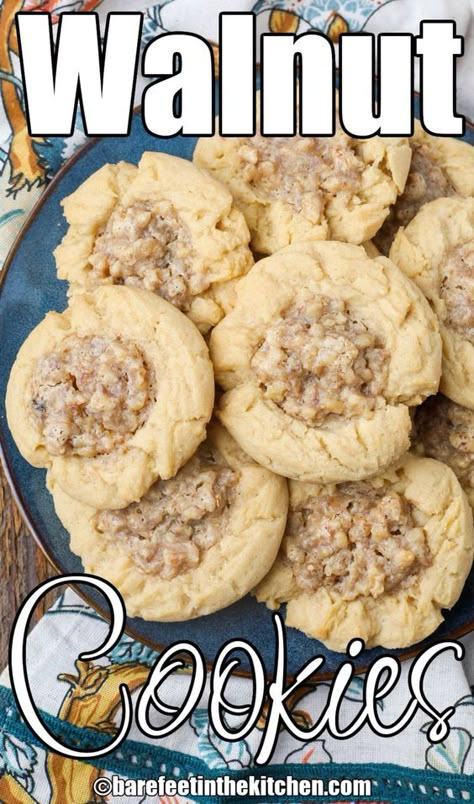 Walnut Cookie Recipes, Monster Cookies Recipe, Walnut Recipes, Poke Cake Recipes, Walnut Cookies, Cookie Spread, Filled Cookies, Roll Cookies, Nut Recipes