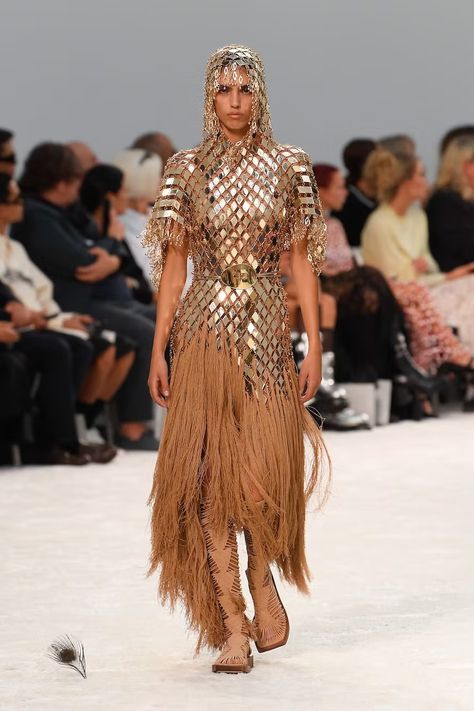 Rabanne Spring 2024 Paris Fashion Week: a Hypnotic, Mystical Collection Mystic Fashion, Tank Top Layering, 2024 Runway, French Bohemian, Paris Fashion Week Runway, Greek Statues, Goddess Dress, Desert Sunset, Scarf Top