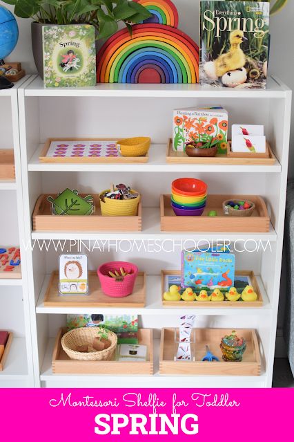 Spring Learning Tray Ideas for Toddlers | The Pinay Homeschooler Spring Toddler Activities, Spring Read Alouds, Toddler Spring Activities, Toys Shelf, Toddler Entertainment, Development Psychology, Spring Sensory, Spring Worksheets, Educational Activities For Toddlers