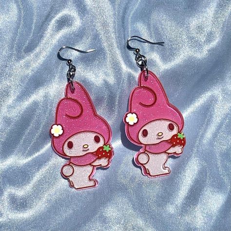 Floral Haven Store on Instagram: “More of the new Sanrio earrings 💕💕 Depop: floralhavenstore” Sanrio Earrings, Hair Clothes, Cute Jewelry, Dressmaking, Ear Piercings, Ear Cuff, Piercings, Hello Kitty, Snoopy