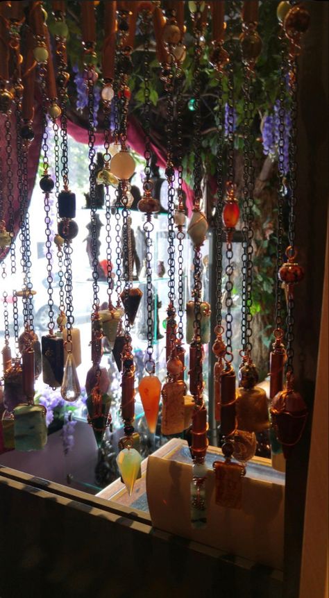 Antique Earthy Bedroom, Metaphysical Shop Aesthetic, Magic Room Aesthetic, Metaphysical Room, Alters Spiritual Ideas, Metaphysical Shop Ideas, Witchcore Room, Spiritual Room Aesthetic, Crystal Shop Aesthetic