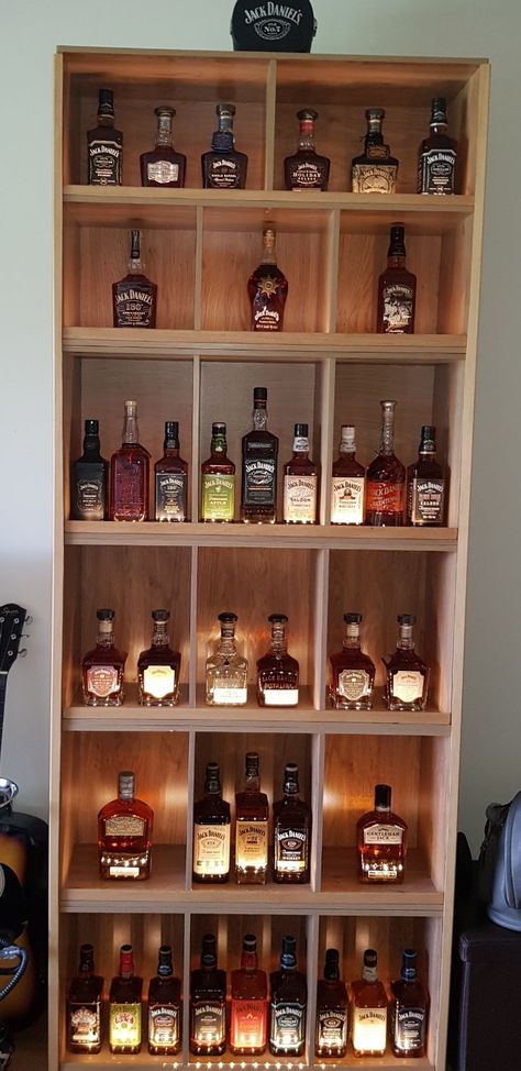 Liquor Collection Display, Liquor Shelves Bottle Display Bar Ideas, Liquor Shelf Ideas Display, Whiskey Display Ideas, Whisky Bar Home, Whisky Cellar, Liquor Shelf Ideas, Whisky Shelf, Whisky Cabinet