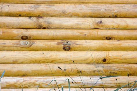 Log Siding: A Buyer’s Guide to Cabin Log Siding Options, Cost & Manufacturers It doesn’t get more traditional than log siding (otherwise know as cabin log siding)! And while this ho… Log Siding Interior Walls, Log Siding Exterior, Vinyl Log Siding, Log Cabin Siding, Exterior Siding Options, Simple Cabin, Log Cabin Plans, Log Cabin Rentals, Siding Options