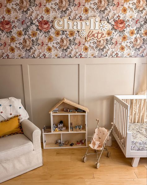 Toddler Bedroom Design, Hudson Crib, Babyletto Hudson Crib, Floral Name Sign, Daisy Nursery, Daisy Name, Girl Nurseries, Babyletto Hudson