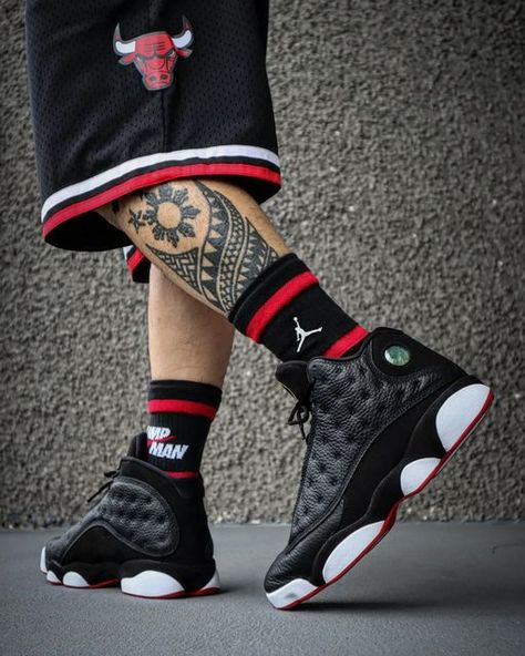 Malshmallow Valenzona on Instagram: "Mondays are for fresh starts...unds Monday✌🏽 . Air Jordan 13 Retro 'Playoffs' . #MJMondays #malshmallow2 #Nike #airjordan13 #YesNike #snkrskickcheck #jumpman23 #jordandepot #jordansdaily #heatcheck #themondaymidsole #thesolefirm #topshotoftheweek #shoegameshots #certifiedshot #lacekickz #laceddifferently #tecatodetenis #jumpmanjournals #thesneakerarmy #teamcrep #nodrugsjustshoes #shoegameshots #igsneakercommunity #heatonfeetgang #inkixwetrust #timodasneaksho Jordan Retro 13 Outfit, Jordan 13 Outfit Men, Jordan 13 Outfits, Jordan 13 Outfit, Jordan Retro 2, Sweat Suits, Buick Cars, Fresh Starts, Hype Clothing