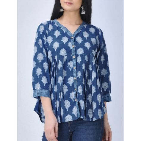 Cotton Shirts Women Tunic Tops, Handblock Print Dress, Short Tunics For Women, Short Kurtis For Jeans Cotton Style, Indigo Kurti Designs, Cotton Tops Designs For Jeans, Cotton Tops For Women Casual, Short Tops For Jeans, Cotton Tops For Jeans