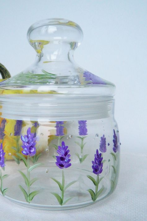 Acrylic Painting On Glass Jars, Decorated Glass Jars, Glass Pot Painting, Jar Glass Painting, Painted Jars Ideas, Painting Jars Ideas, Painting Glass Canisters, Jar Art Paint, Painted Jars Aesthetic