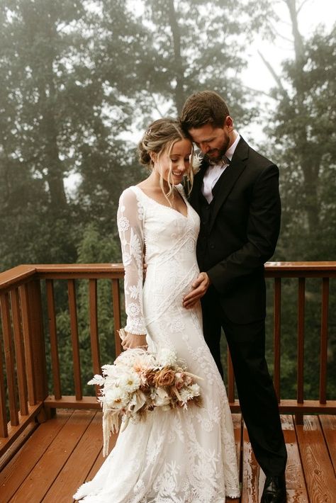 Maternity Marriage ceremony Attire for Pregnant Brides Wedding Dresses Pregnant Brides, Pregnant Wedding Photos, Wedding Dress For Pregnant Bride, Pregnant Brides, Lace Maternity Wedding Dresses, Wedding Dresses Pregnant, Maternity Wedding Dresses, Mom Wedding Dress, Pregnant Bride