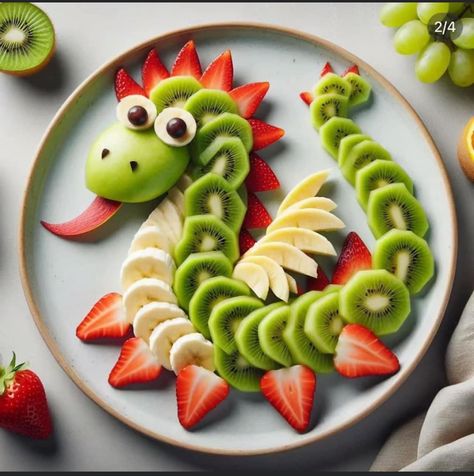 Fruit Platter Designs, Decorações Com Comidas, Food Art For Kids, Cute Snacks, Kids Party Food, Easy Food Art, Fun Kids Food, Live Happy, Food Crafts