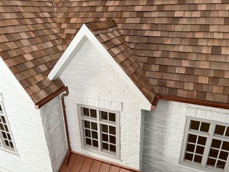 Dolls House Exterior Ideas, Dollhouse Shingles, Modern Dollhouse Exterior, Dollhouse Roof, Dollhouse Exterior, Carriage Lamps, Copper Spray Paint, Diy Exterior, Shingle House