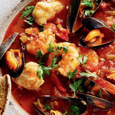 Rick Stein's Monkfish, Mussel and Prawn Stew with Char-grilled Sourdough (Cioppino) Mediterranean Fish Recipes, Rick Stein Recipes, Monkfish Recipes, Mediterranean Fish, Fish Stew Recipes, Seafood Diet, Rick Stein, Sourdough Recipe, Seafood Stew