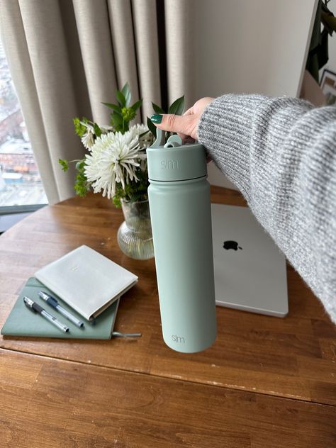 Elegant Water Bottle, 2 Litre Water Bottle Aesthetic, Half Gallon Water Bottle Aesthetic, Plain Water Bottle, College Water Bottle, Aesthetic Steel Water Bottle, Simple Modern Water Bottle, Modern Water Bottle, Matcha Aesthetic