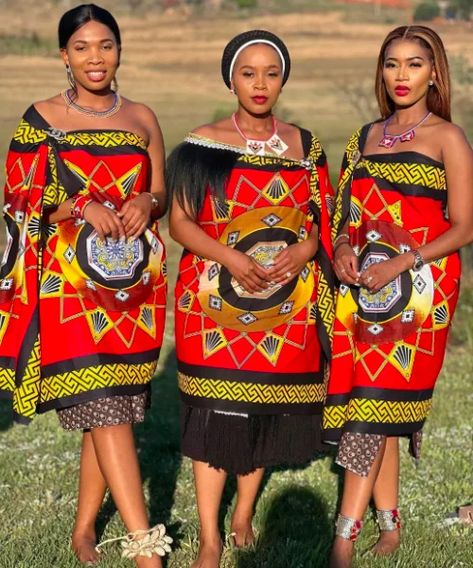 Swazi Traditional Attire Women, Swati Traditional Attire Women, South African Traditional Clothing, Swati Traditional Attire, Swazi Traditional Attire, Traditional Wear For Women, Native Outfits, Xhosa Attire, South African Traditional Dresses