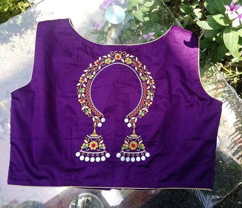 Blouse Back Neck Painting Designs, Diy Blouse Work Designs, A Art Studio Blouse Designs, Fabric Painting On Clothes Blouse, Painted Blouse Designs, Painting Blouse Designs, Hand Painted Blouse Designs, Blouse Painting, Designs Blouse