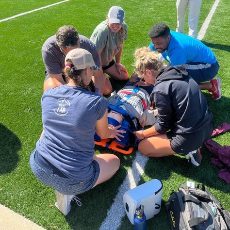 Fall sports are gearing up and so are our athletic trainers! ⚽ A few weeks ago our athletic trainers attended a course taught by Sports Medicine Emergency Management to enhance their skills to treat our athletes in emergency scenarios. Athletic trainers from across West Michigan, including team physicians, gathered together as they prepared for the upcoming school year! 🏐 Our ATs are ready for back to school... are you? @sailorsports @wpswolves @lowellredarrows @caledoniahsvb @nvpswildcats... Sport Medicine Aesthetic, Athletic Trainer Aesthetic, Sports Medicine Aesthetic, Athletic Training Room, College Mindset, Athletic Training Student, Athletic Training Sports Medicine, Vision Bored, Fall Sports