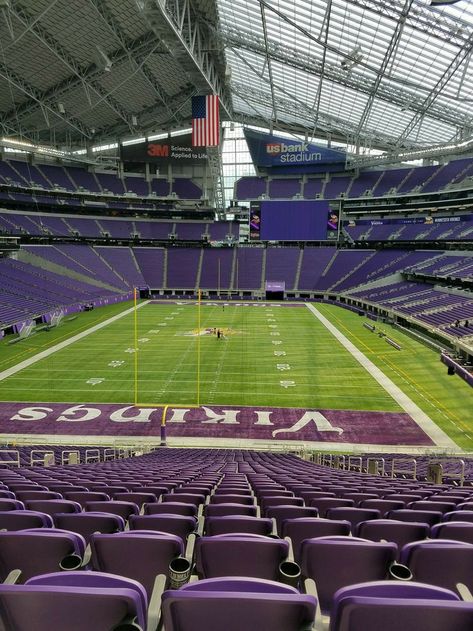 Church Design Sanctuary, Nfl Football Stadium, Us Bank Stadium, Gladiator Arena, Viking Pictures, Viking Aesthetic, Us Bank, Nfl Vikings, Nfl Stadiums