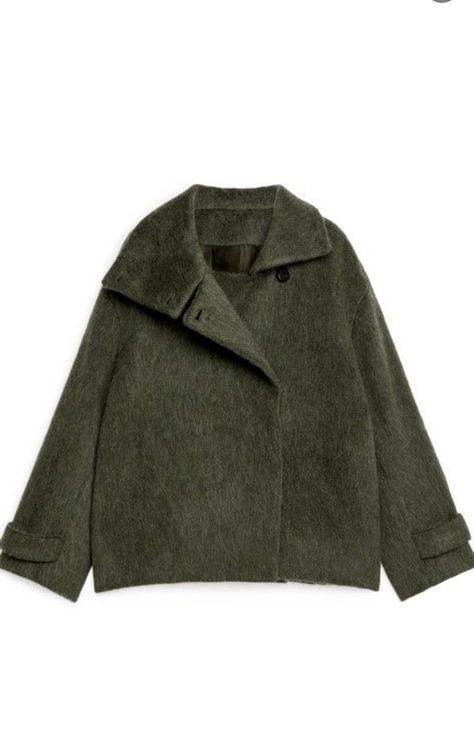 Arket Wool Jacket, Arket Jacket, Wool Blend Jacket, Winter Fits, Green Coat, Winter Coats, Fall 2023, Short Coat, Casual Style Outfits