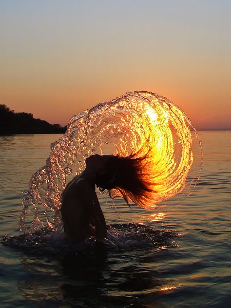 Does anyone else want to reenact this and feel like a mermaid? I'll try it in the shower next. ;) Sun, Water, Photography, Hair