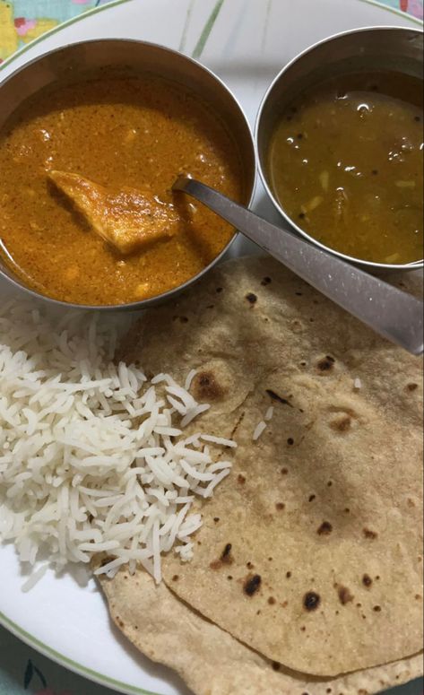 Shahi Paneer, Rajma chawal with rice and roti. Rajma Chawal Snap, Rajma Chawal Snapchat, Roti Snap, Love Language Physical Touch, Rajma Chawal, Naan Recipe, Physical Touch, Favourite Food, Snap Food