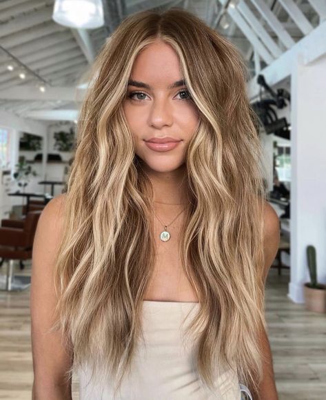 Buttery Caramel Hair Color, Butterfly Carmel Hair, Buttery Caramel Hair Balayage, Butterfly Caramel Hair, Butter Caramel Hair, Brunette Sun Kissed Hair, Warm Brown Hair Color With Highlights, Buttery Caramel Blonde Hair, Buttery Caramel Hair