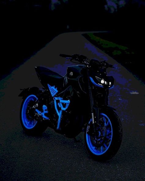 Yamaha Mt09 Wallpaper, Blue Motorcycle Aesthetic, Mt15 Black, Blue And Black Motorcycle, Motorbike Brands, Bike Anime, Motorcycle Background, Blue Motorbike, Bike Rider Photography