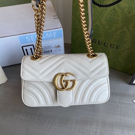 ❣️GUCCI  GG MARMONT SHOULDER BAG Gucci Marmont Bag, Bags For Sale, Gucci Marmont, Gucci Gg Marmont, I Ship It, Gg Marmont, Gucci Handbags, Gucci Bags, Hand Bags