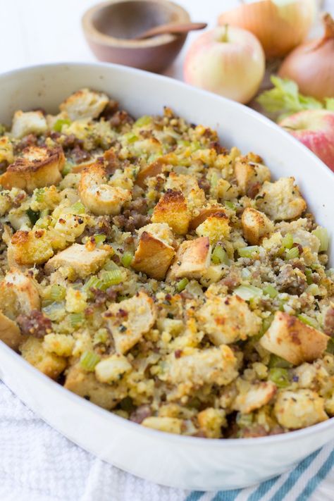 Easy Sausage Stuffing, Sausage And Apples, Soul Food Cornbread Dressing, Stuffing With Sausage, Sausage Stuffing Recipe, Sausage Stuffing, Stuffing Recipes For Thanksgiving, Sage Sausage, Herb Stuffing