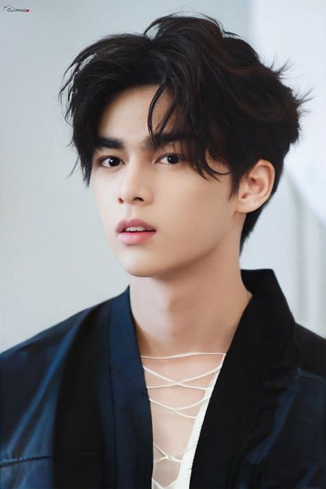 Prince Haircut Men, 60 40 Hairstyle Men Korean, Korean Male Hairstyles, Centre Parting Hairstyles, Block Haircut, Male Hairstyle, Two Block Haircut, Male Haircuts Curly, Ulzzang Hair