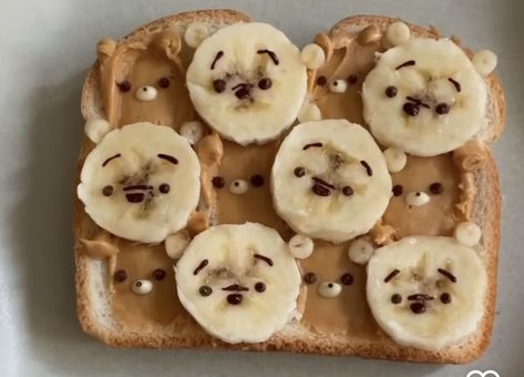 Sandwich Decoration, Peanut Butter Sandwich Aesthetic, Peanut Butter Toast With Banana, Korean Toast Aesthetic, Peanut Butter And Jam Sandwich Aesthetic, Peanut Butter Banana Toast, Toast Art, Peanut Butter Banana Toast Aesthetic, Banana Toast