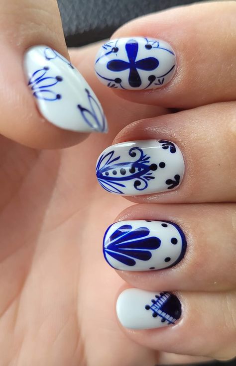 Talavera Nail Art Simple, Portuguese Tile Nail Art, Latin Nail Art, Blue Tile Nail Art, Talavera Nails Nailart, Portuguese Inspired Nails, Hand Painted Nails Art, Spanish Tile Nail Art, Blue And White Tile Nails