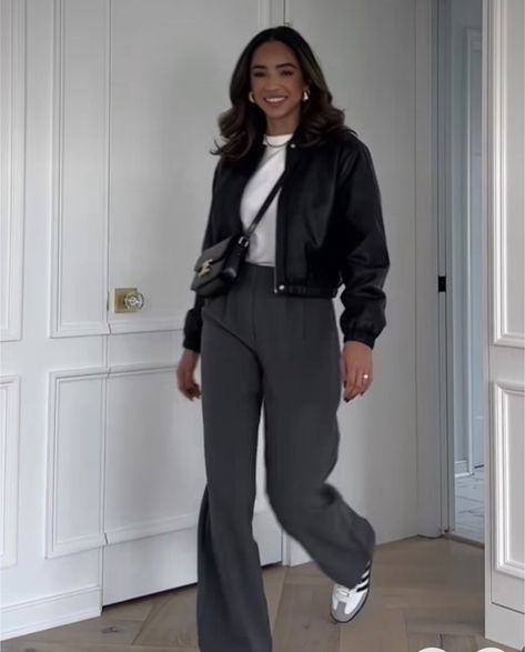 Winter Outfits With Dress Pants, Smart Spring Outfits, Dressy Trainers Outfit, 12 Degrees Outfit, Business Chic Outfits Plus Size, Gray Business Pants Outfit, Casual Sofisticated Outfits, Sports Business Casual Women, Work Outfit Inspo Winter