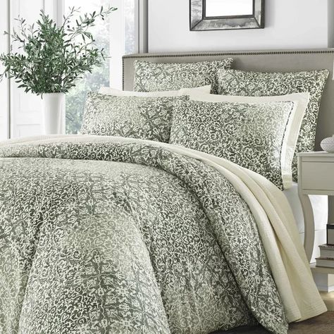 Rania Green/White 100% Cotton 3 Piece Comforter Set Green Comforter Sets, Cottage Bed, Green Comforter, Cotton Comforter Set, Ornamental Design, Green Duvet, King Duvet Cover Sets, King Comforter Sets, Reversible Duvet Covers