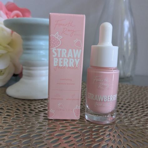 Brand New Strawberry Face Milk Moisture Booster 12 Ml Milk Skincare, Strawberry Beauty Products, Strawberry Skincare, Skin Care Strawberry, Pink Skincare, Strawberry Milk Perfume, Strawberry Milk Body Cleanser, Strawberry Milk Lotion, Strawberry Cosmetics