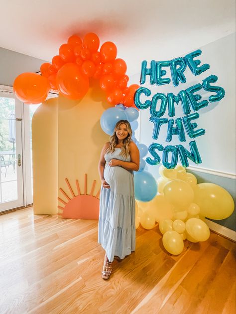 Sun themed shower Summer Baby Shower Themes Boy, Neutral Party Decor Birthday, Yoga Baby Shower Theme, Summer Event Themes, Here Comes The Son Shower Decor, June Baby Shower Ideas Boys, Baby Boy Summer Baby Shower Themes, Here Comes The Son Shower Theme, Baby Shower Themes Boy Summer