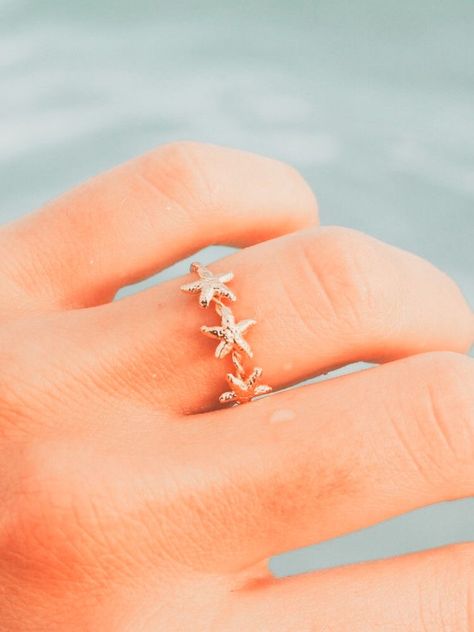 Cute Summer Jewelry, Surf Jewelry, Summer Rings, Beachy Jewelry, Preppy Jewelry, Ocean Jewelry, Jewelry Accessories Ideas, Nail Jewelry, Jewelry Lookbook