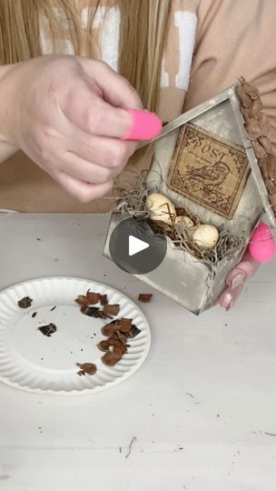 🪺 Create a Bird House Nest Box from Dollar Tree | 🪺 I really loved creating this one! Hope it’s inspiring to you…📢 SOUND ON for supplies & instructions! 

#dollartreecraft #springcraft | By Hammons Nest | In this short video tutorial,
I'm going to be creating with this cute little birdhouse
planter box I found at Dollar Tree. I'm Summer with Hammons
Nest. com and I'll give you as many details as I can
throughout the video but please let me know if you have any
questions. First off, I gave one full coat of the plaster
color chalk paint by Waverly. After that was dry, I'm using
the color prairie sage by Folkart and I'm applying that
Prairie Sage color in sections just to stop and do a technique
called wet distressing. So, if you've never done distressing
that just means that you are rubbi Distressing Tips, Birdhouse Planter, Hammons Nest, Woodland Christmas Decor, Vintage Booth Display, Vintage Booth, Birdhouse Craft, Nest Box, Decorative Bird Houses