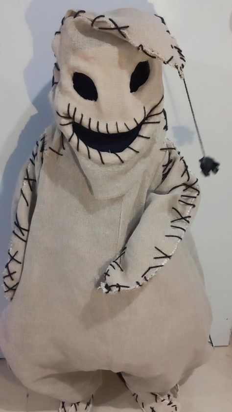 Oggie Boogie Costume, Oogie Boogie Costume Diy, Oggie Boogie Costumes Diy, Oogie Boogie Disfraz, Diy Oogie Boogie Costume, Gargoyle Costume, Cute Dog Halloween Costumes, Oogie Boogie Costume, Nightmare Before Christmas Kids