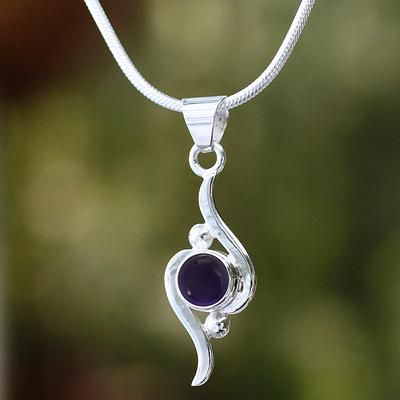 Necklaces Amethyst, Modern Necklace Design, Novica Jewelry, Amethyst Pendant Necklace, Amethyst Necklace Pendant, Purple Pearl, Classy Jewelry, Amethyst Jewelry, Cabochon Pendant