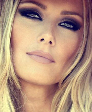 Smokey Eyes For Blondes | Examples of what I am rambling on about: Trucco Smokey Eye, Makeup Dark, Gold Ideas, Nude Lips, Smink Inspiration, Beauty Make-up, Makijaż Smokey Eye, Braut Make-up, Natural Wedding Makeup