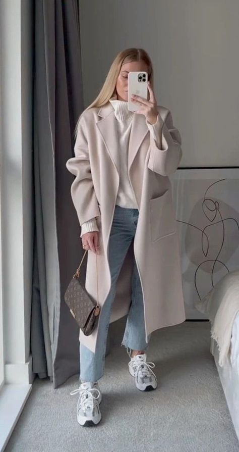 Winter Coats For Women, Outfit Ideas Winter, October Outfits, Winter Ootd, Winter 22, Stylish Winter Outfits, Winter Fashion Outfits Casual, Outfit Chic, Fashion Top Outfits