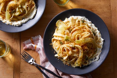 Fettuccine & Roasted Fennel with Whipped Ricotta & Garlic Breadcrumbs. Visit https://www.blueapron.com/ to receive the ingredients. Quark Cheese, Blue Apron Recipes, Whipped Ricotta, Roasted Fennel, Blue Apron, Food Box, Green Olives, Meal Kit, Cooking Prep