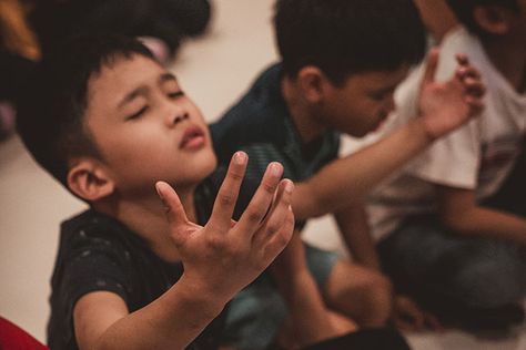 Worshipping God, Youth Church, Song Singing, Kids Worship, Service Photography, Kids Close, Children Praying, Worship Jesus, Youth Pastor